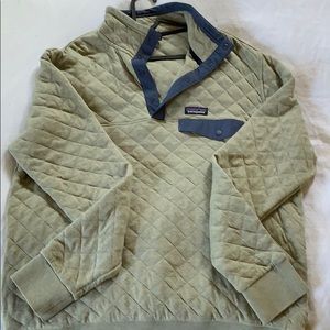 Patagonia quilted snap pullover